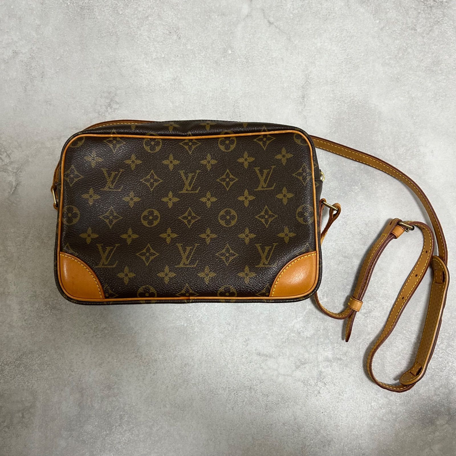 Louis Vuitton ルイ・ヴィトン トロカデロ27 モノグラム | ヤマダ