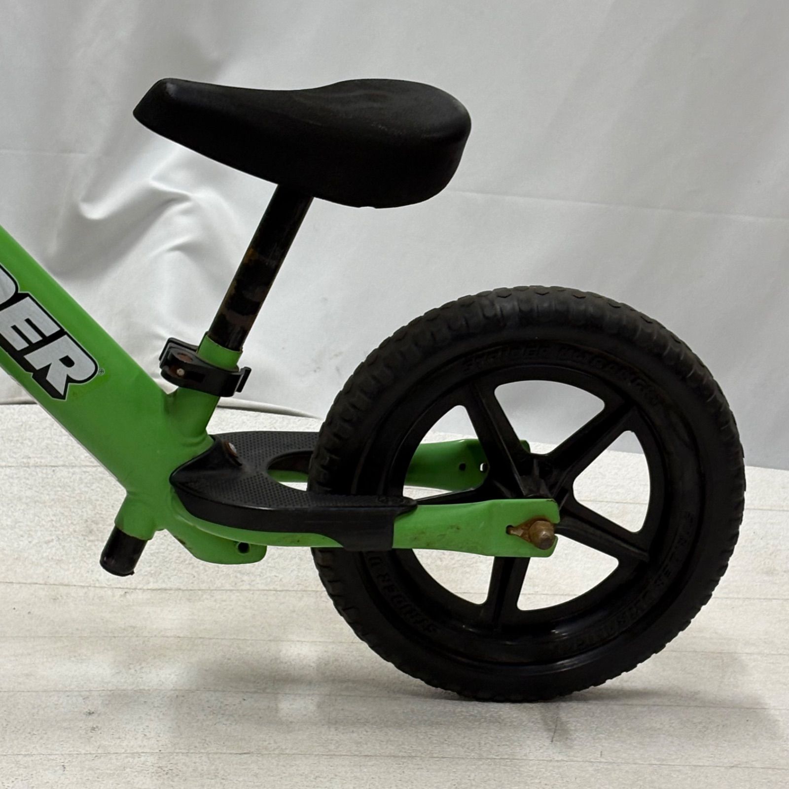 STRIDER スポーツモデル バランスバイク グリーン 12インチ 日本 