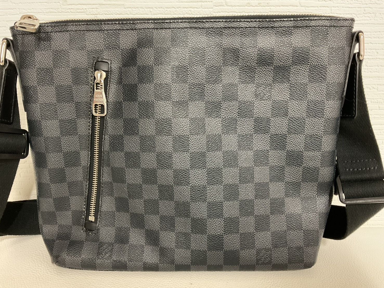 Buy from Japan Easily