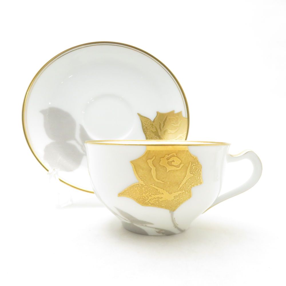 美品 OKURA 大倉陶園 金蝕バラ カップ＆ソーサー ティー・コーヒー兼用 薔薇 ローズ 金彩 SC10835A3 美品 OKURA 大倉陶園 金蝕バラ カップ＆ソーサー ティー・コーヒー兼用