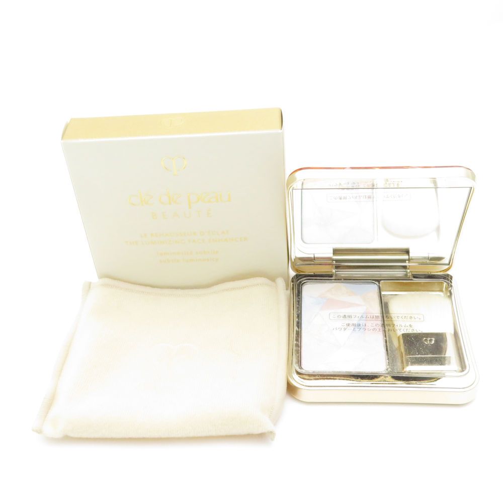 美品 cledepeaubeaute クレドポーボーテ ル・レオスールデクラ フェイスカラー 10g 残量多 21 Daybreak Shimmer BD4581K2