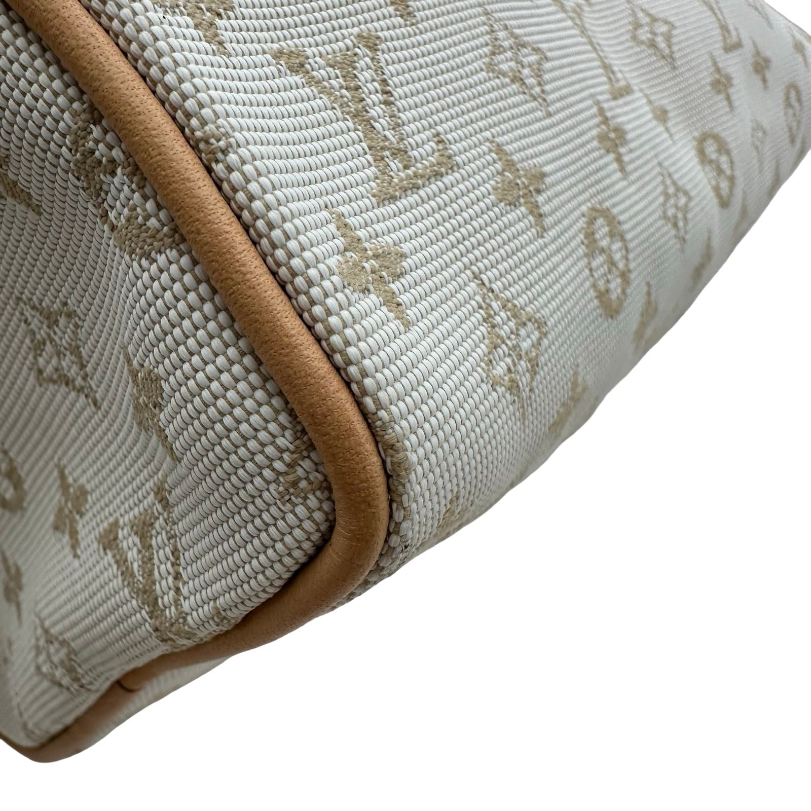 Buy from Japan Easily