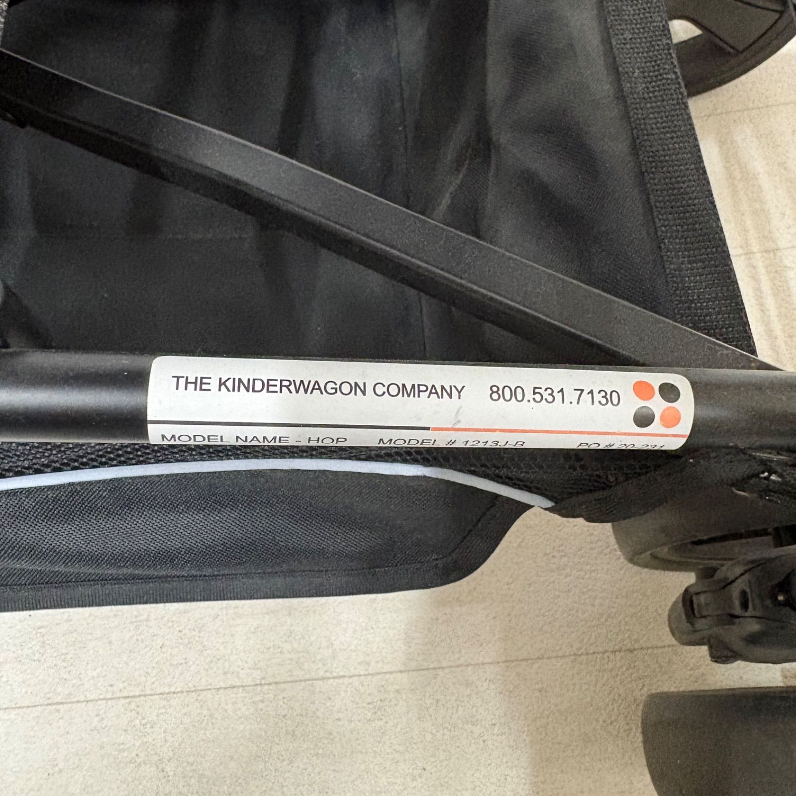  日本育児 キンダーワゴン DUOシティHOP2 2人乗り グレーベビーカー プ ベビーカー バギー 折りたたみ 散歩 旅行 帰省 軽量 ベビーカー バギー 外出 移動用品 育児 子育て 安全 通園 お出かけ 便利 快適 人気 定番 メッシュ素材 ベビーカー バギー 外出 移動用品