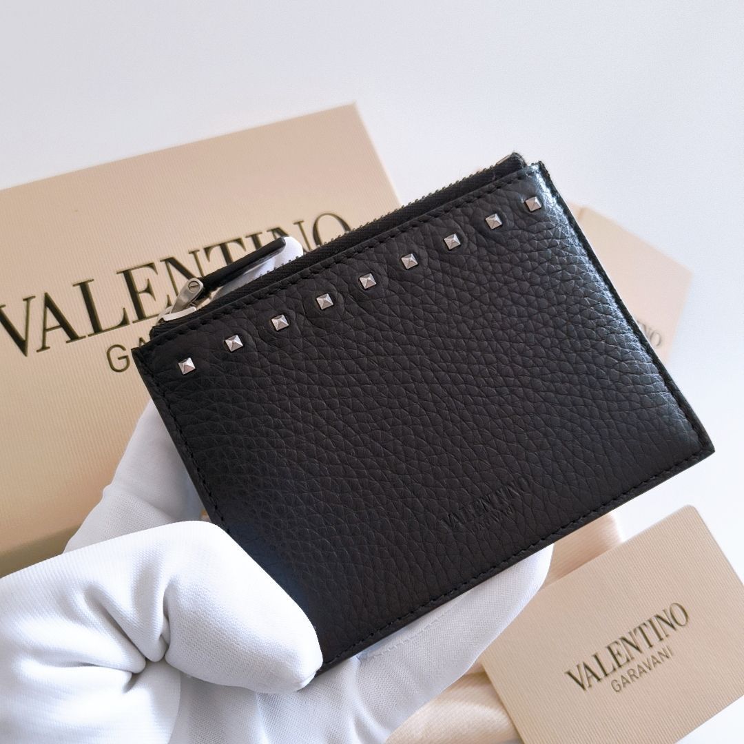 新品未使用・ヨーロッパ輸入品】VALENTINO ロックスタッズ カード 