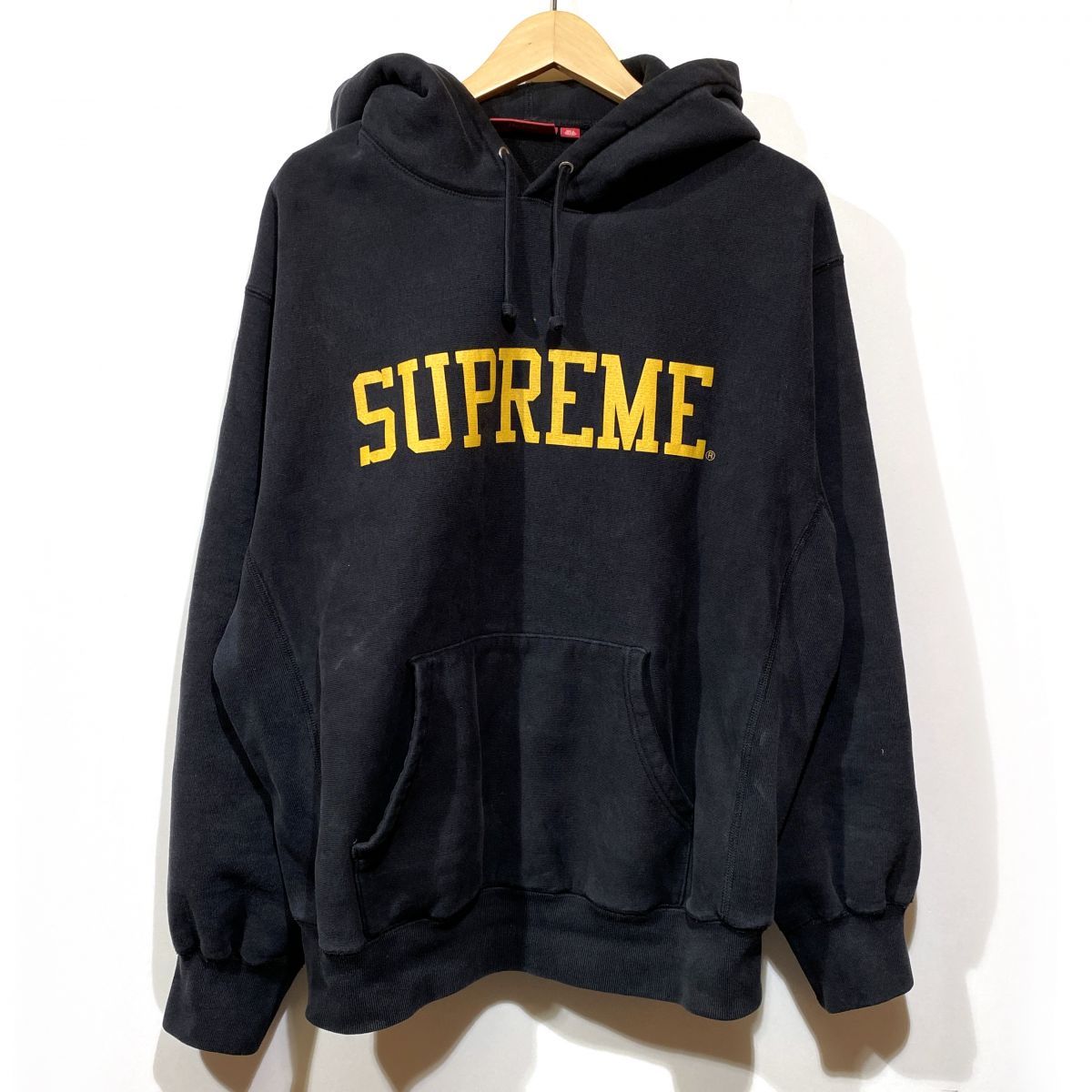 Supreme シュプリーム パーカー フーデッドスウェットシャツ Mサイズ 