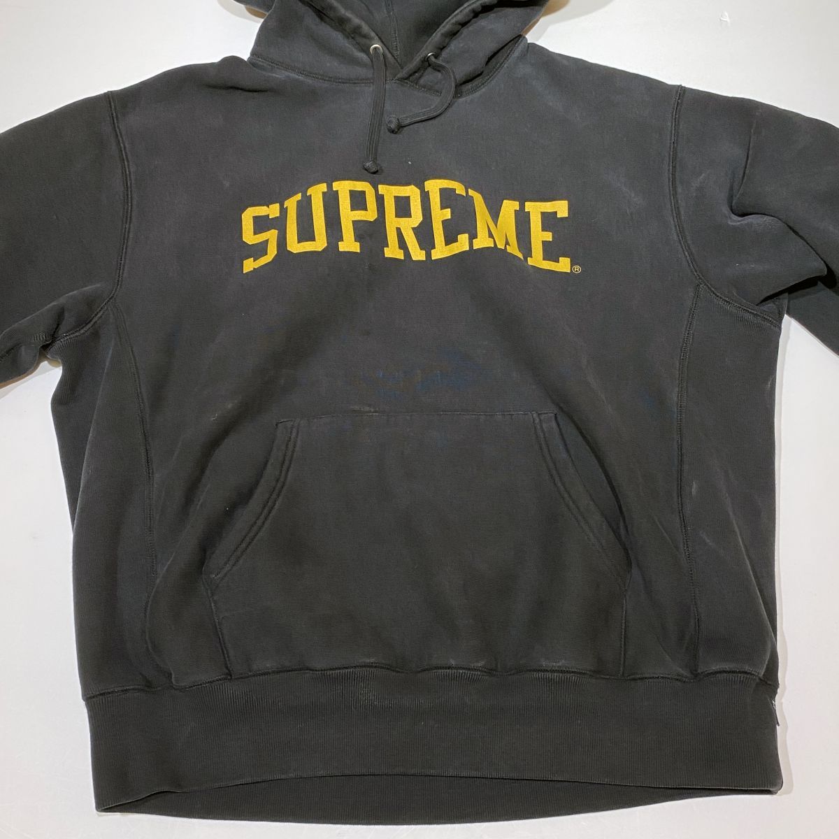 Supreme シュプリーム パーカー フーデッドスウェットシャツ Mサイズ 