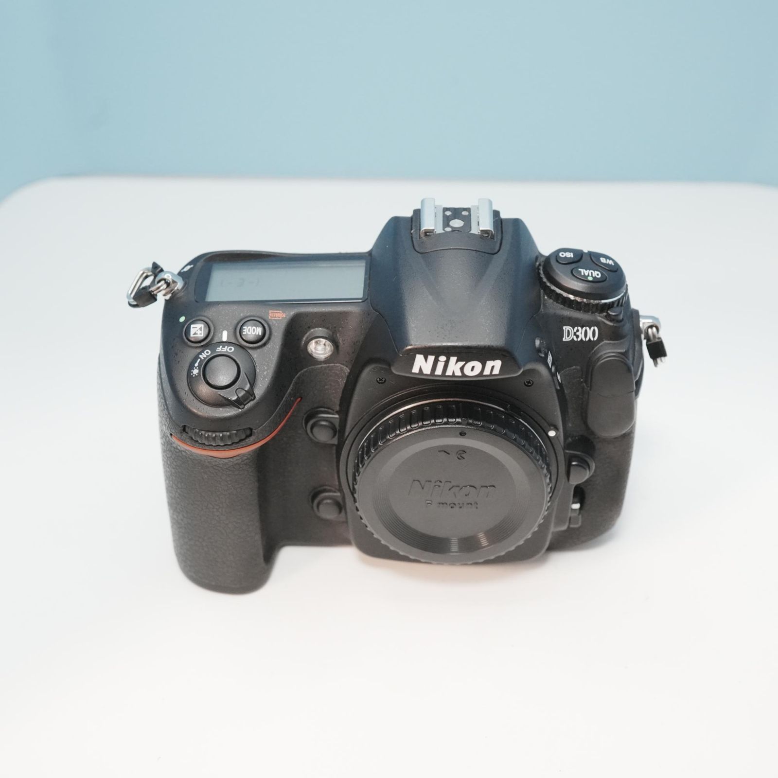 Nikon D300 一眼レフ 美品 a6224 - メルカリ