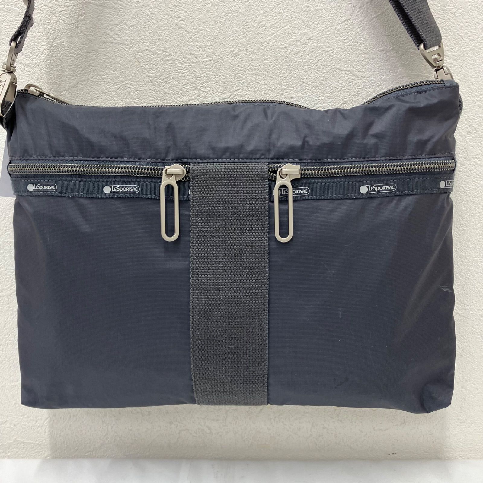 1239 LeSportsac レスポートサック ショルダーバッグ 斜めがけ 1239 LeSportsac レスポートサック ショルダーバッグ 斜めがけ
