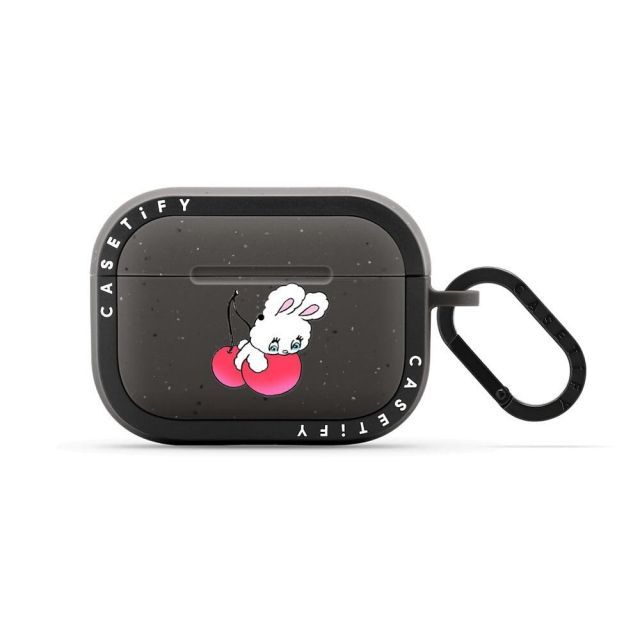 CASETiFY バウンス ケース AirPods Pro ケース(第1世代 ＆ 第2世代) - Bunny on Cherry - マットチャコール