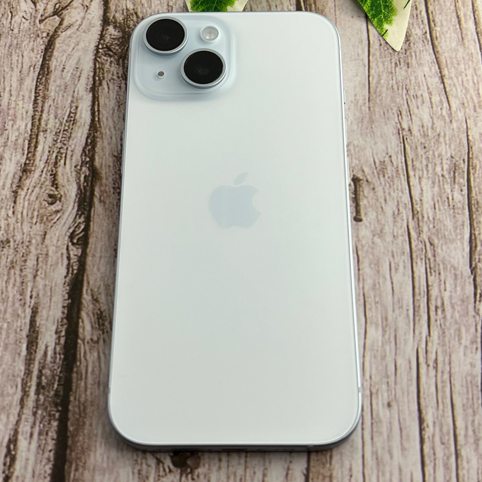 ほぼ新品】iPhone 15 128GB ブルー SIMフリー バッテリー100% - メルカリ