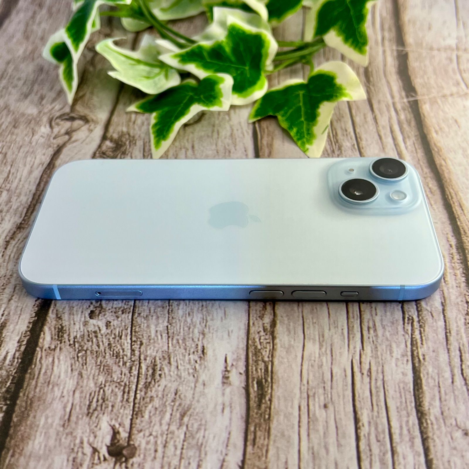 ほぼ新品】iPhone 15 128GB ブルー SIMフリー バッテリー100% - メルカリ
