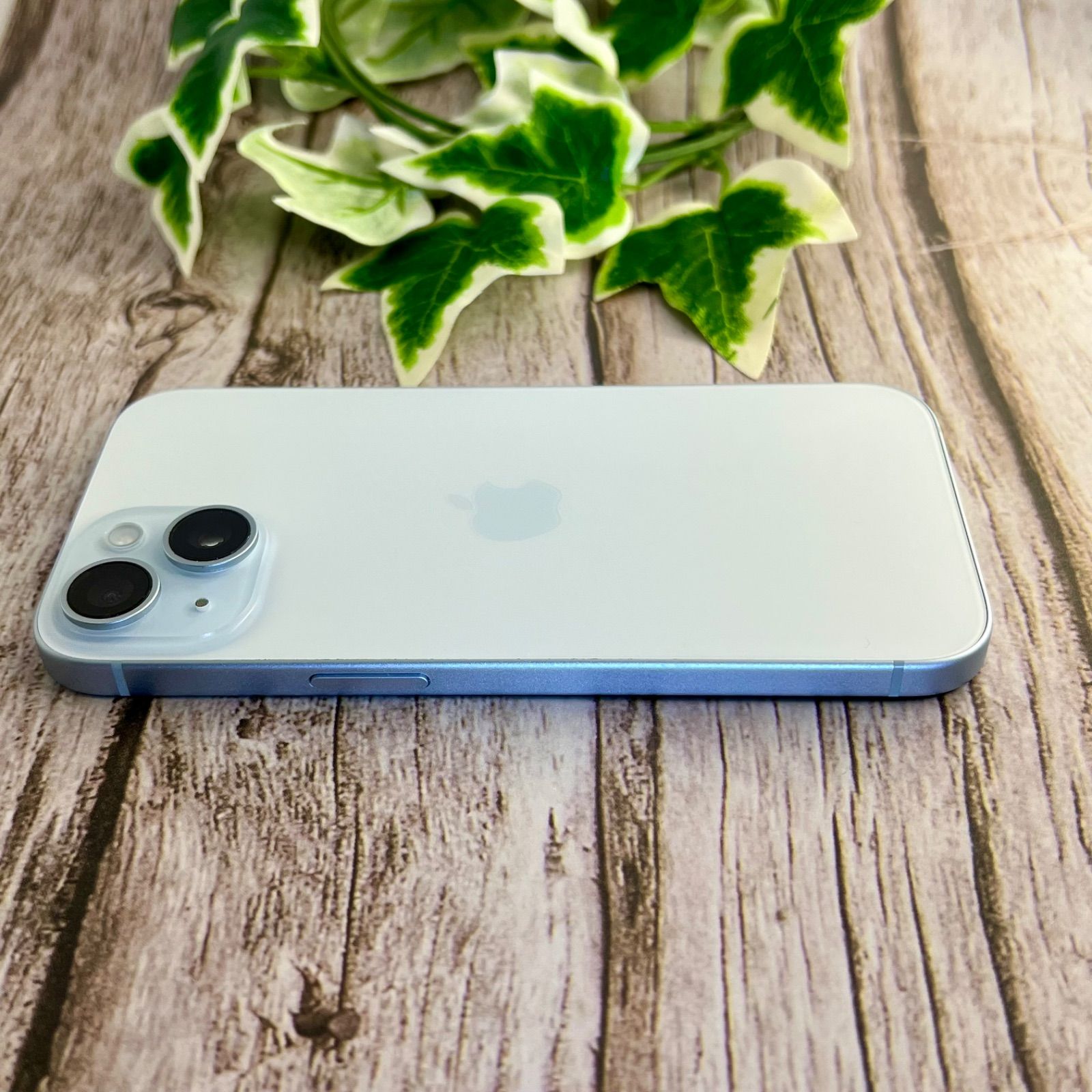 ほぼ新品】iPhone 15 128GB ブルー SIMフリー バッテリー100% - メルカリ