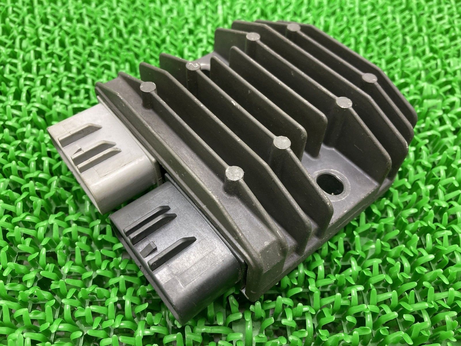 ZX-10R レギュレター カワサキ 純正 中古 バイク 部品 ZXT00D NINJA
