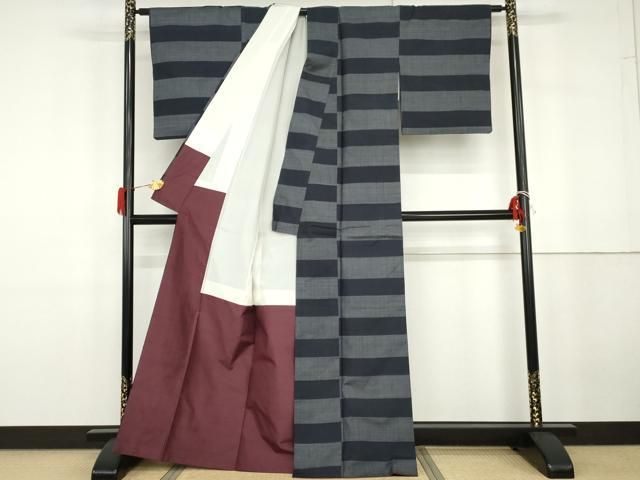 平和屋着物●本場大島紬　一元絣　横段文　正絹　逸品　AABG7862cs 平和屋着物○本場大島紬 一元絣 横段文 正絹 逸品 AABG7862cs - メルカリ