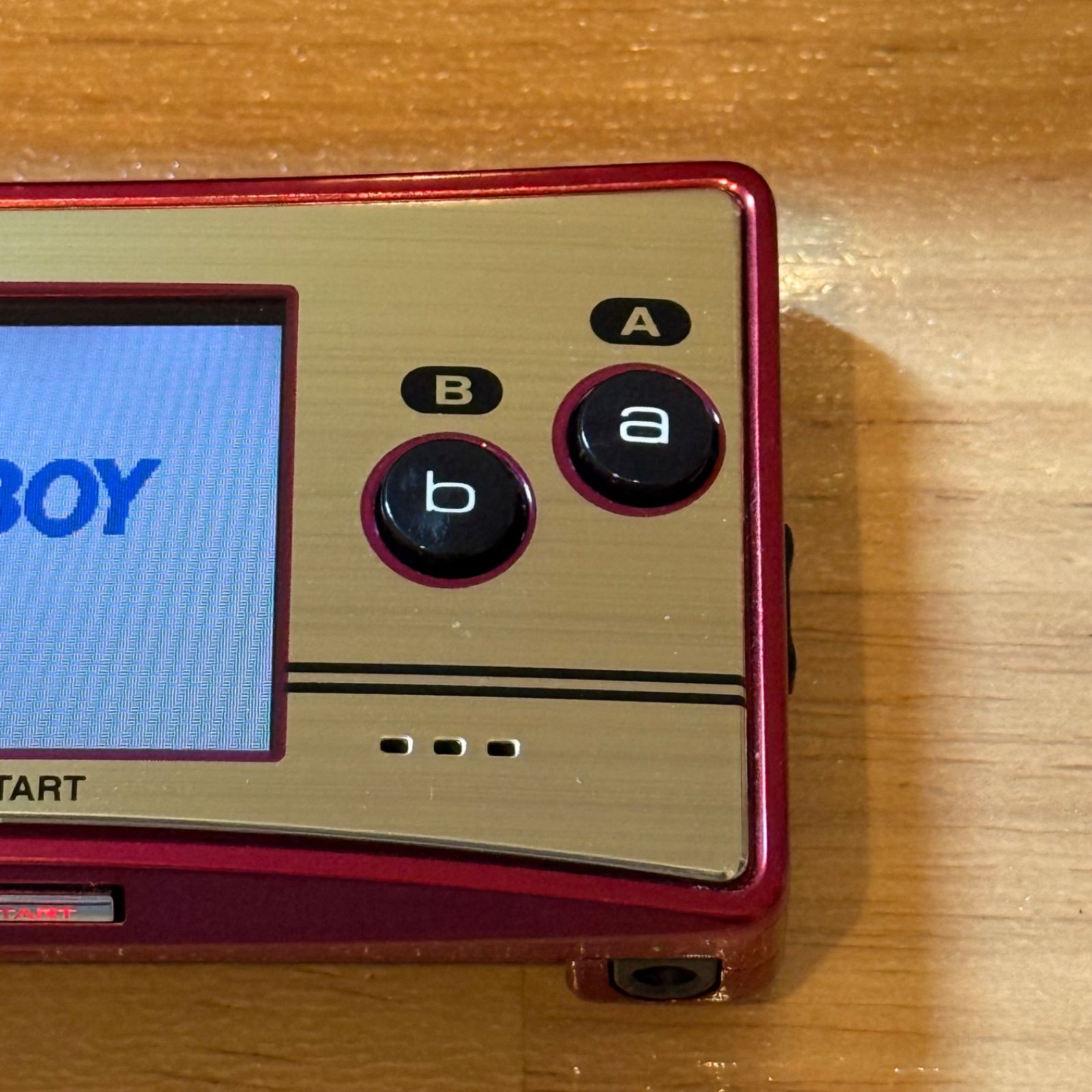 4-009 ゲームボーイミクロ 本体 20周年ファミコンカラー 箱付き - メルカリ