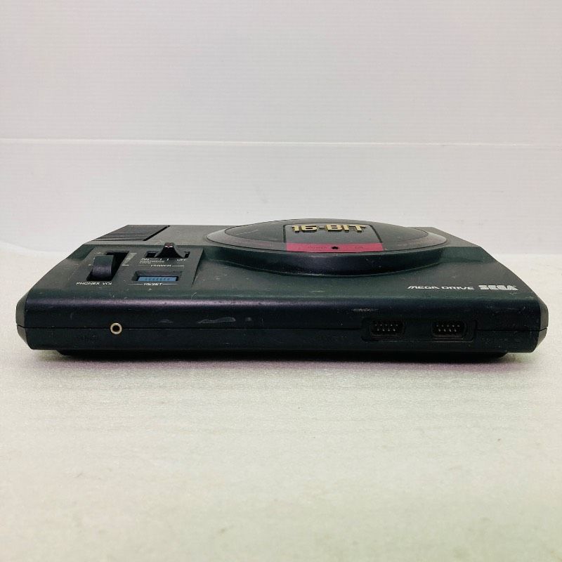 ジャンク】SEGA セガ メガドライブ 本体 16BIT HAA-2510 MEGA DRIVE