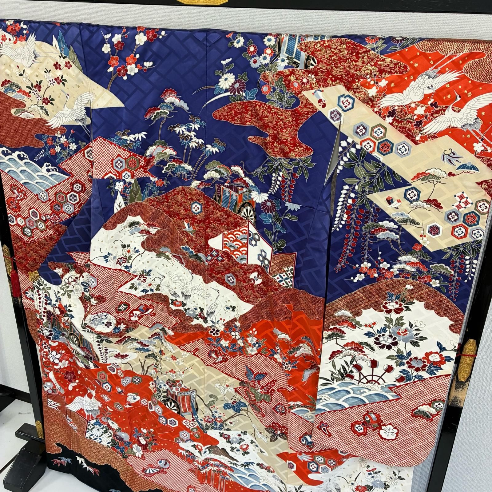 振袖 金駒刺繍 華やかな染め 裄68 正絹 着物 MK-5807 - メルカリ