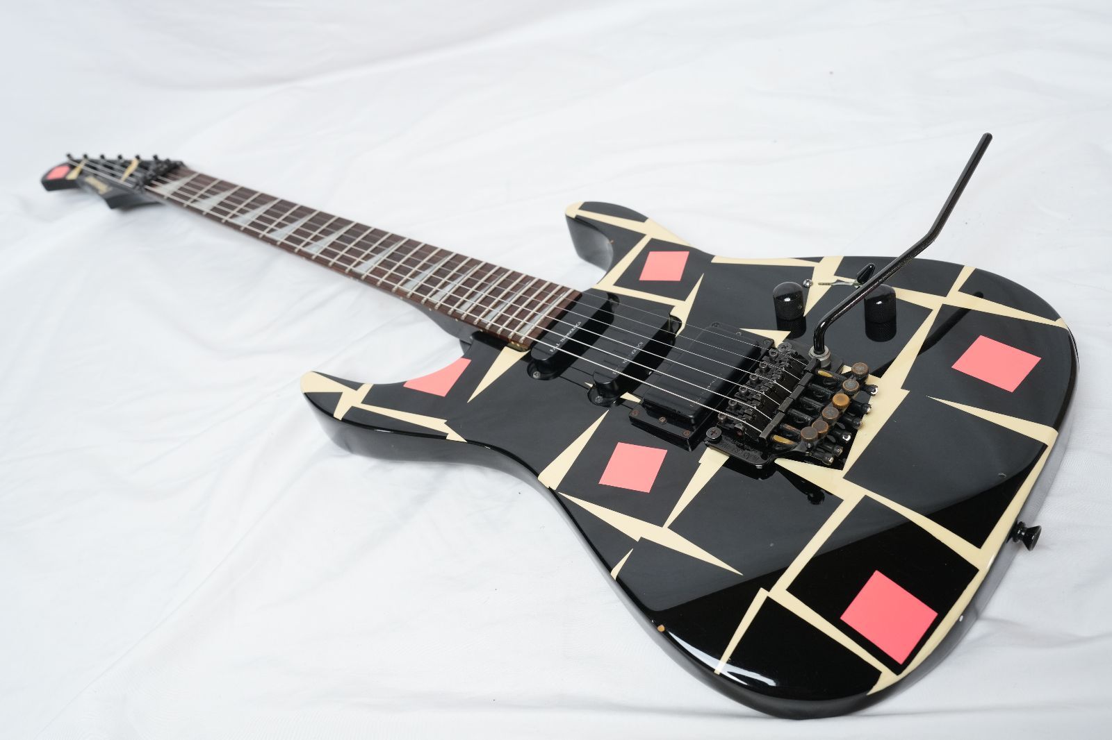 ☆FERNANDES FR-120AV ホワイトスネイク Vandenberg シグネチャー