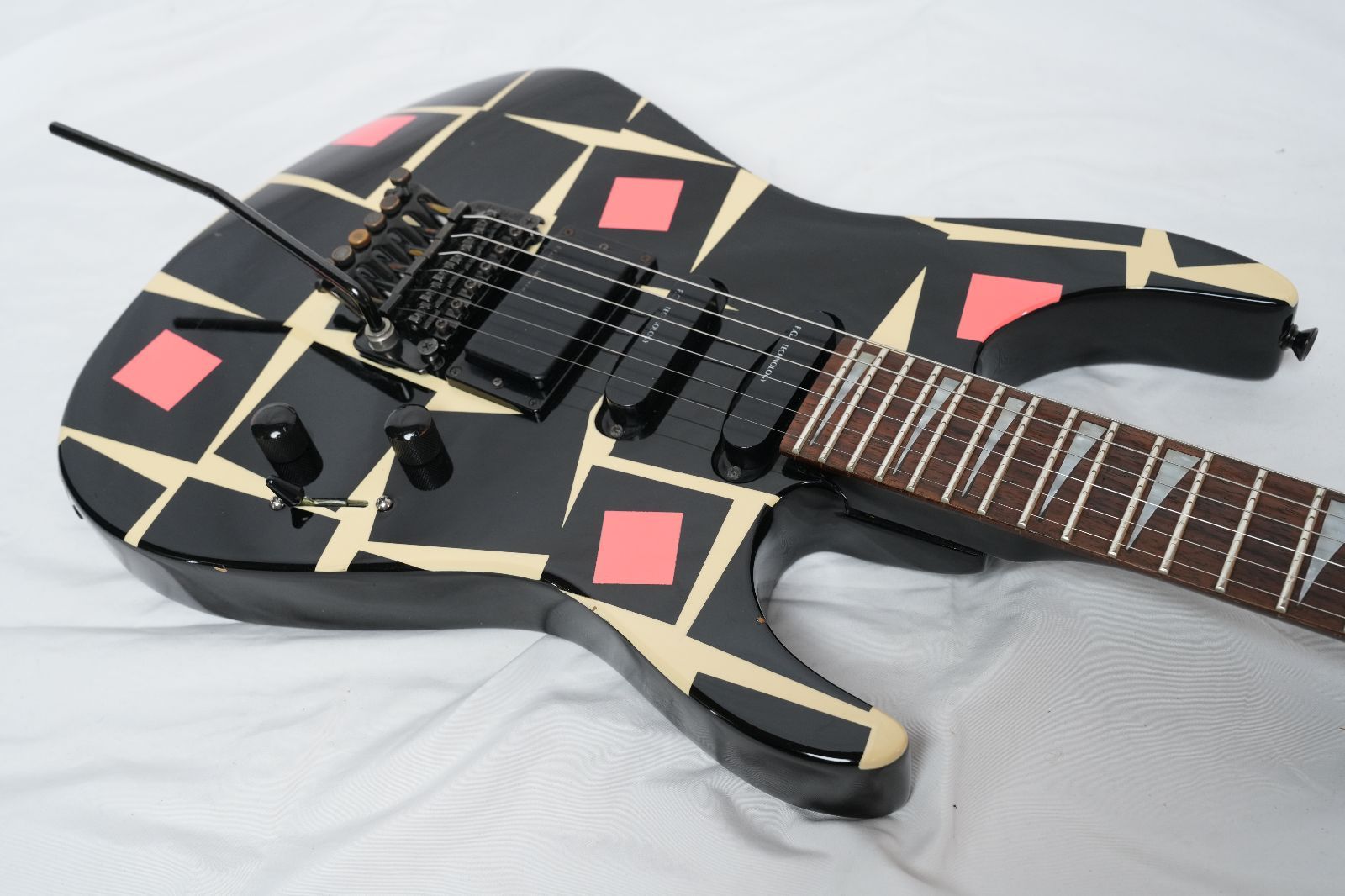 ☆FERNANDES FR-120AV ホワイトスネイク Vandenberg シグネチャー