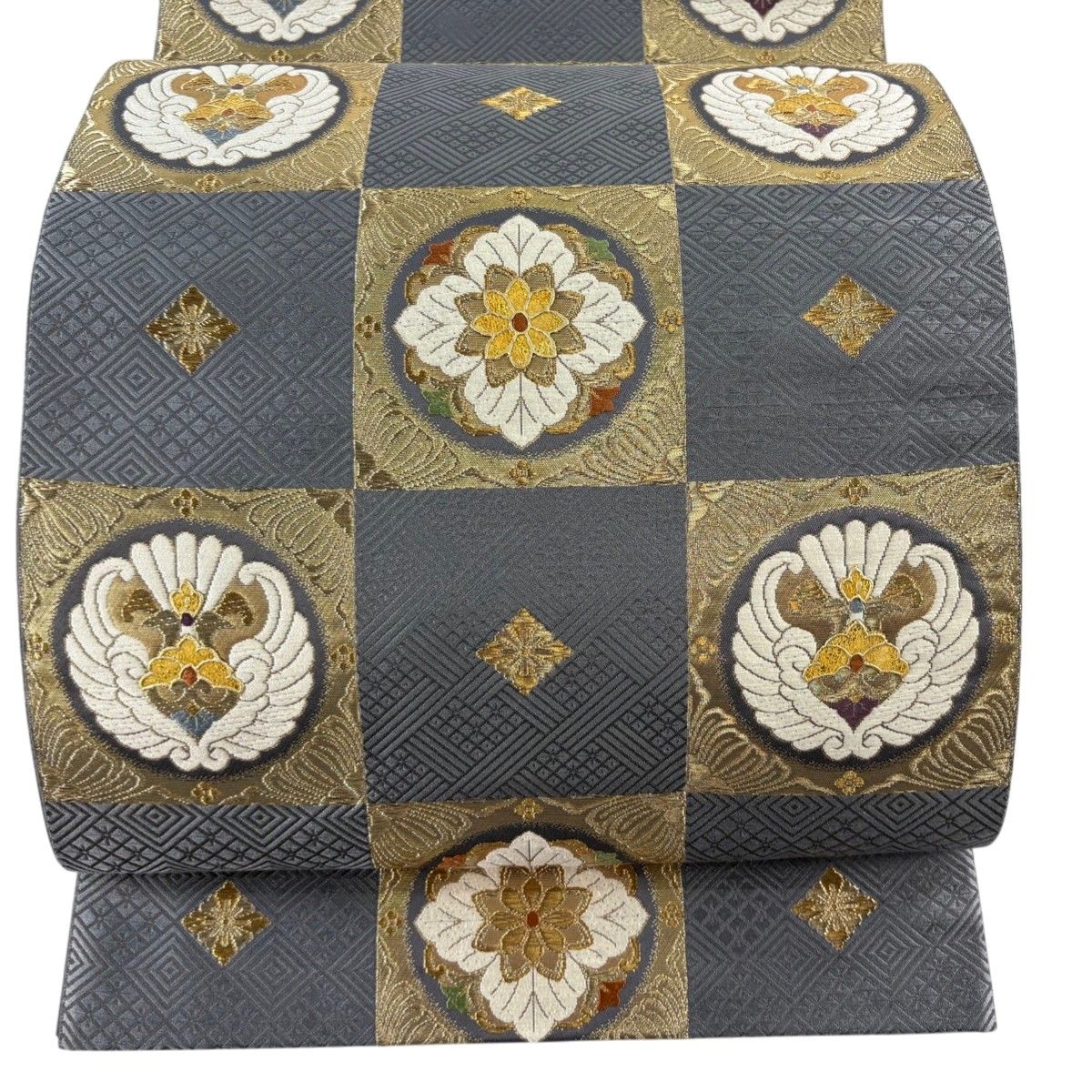 美品】 袋帯 秀品 市松 華文 金糸 唐織 灰色 六通 正絹 【中古 美品】 袋帯 秀品 市松 華文 金糸 唐織 灰色 六通 正絹 【中古