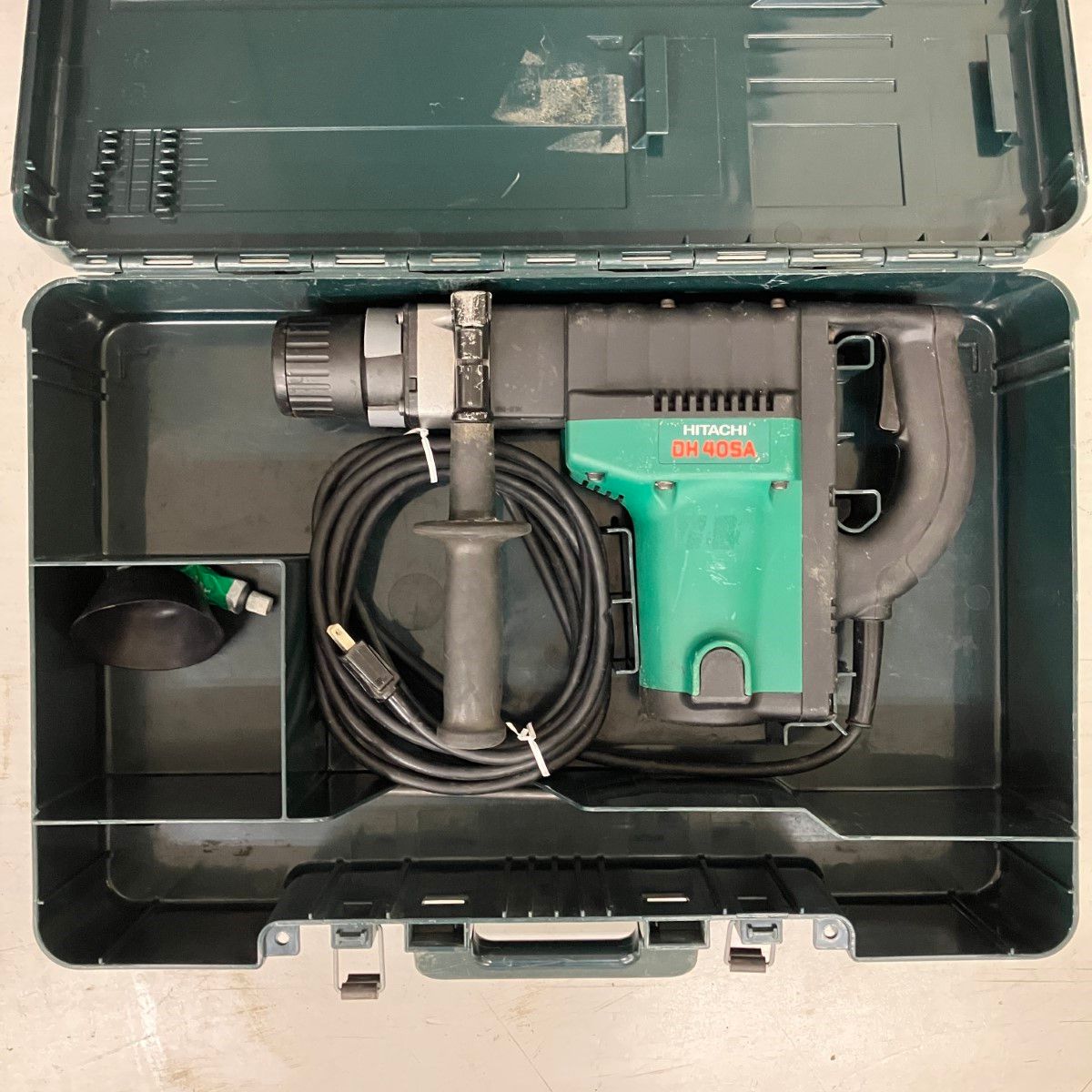 HITACHI 日立 100v ハンマ ケース付 DH40SA グリーン×ブラック - メルカリ