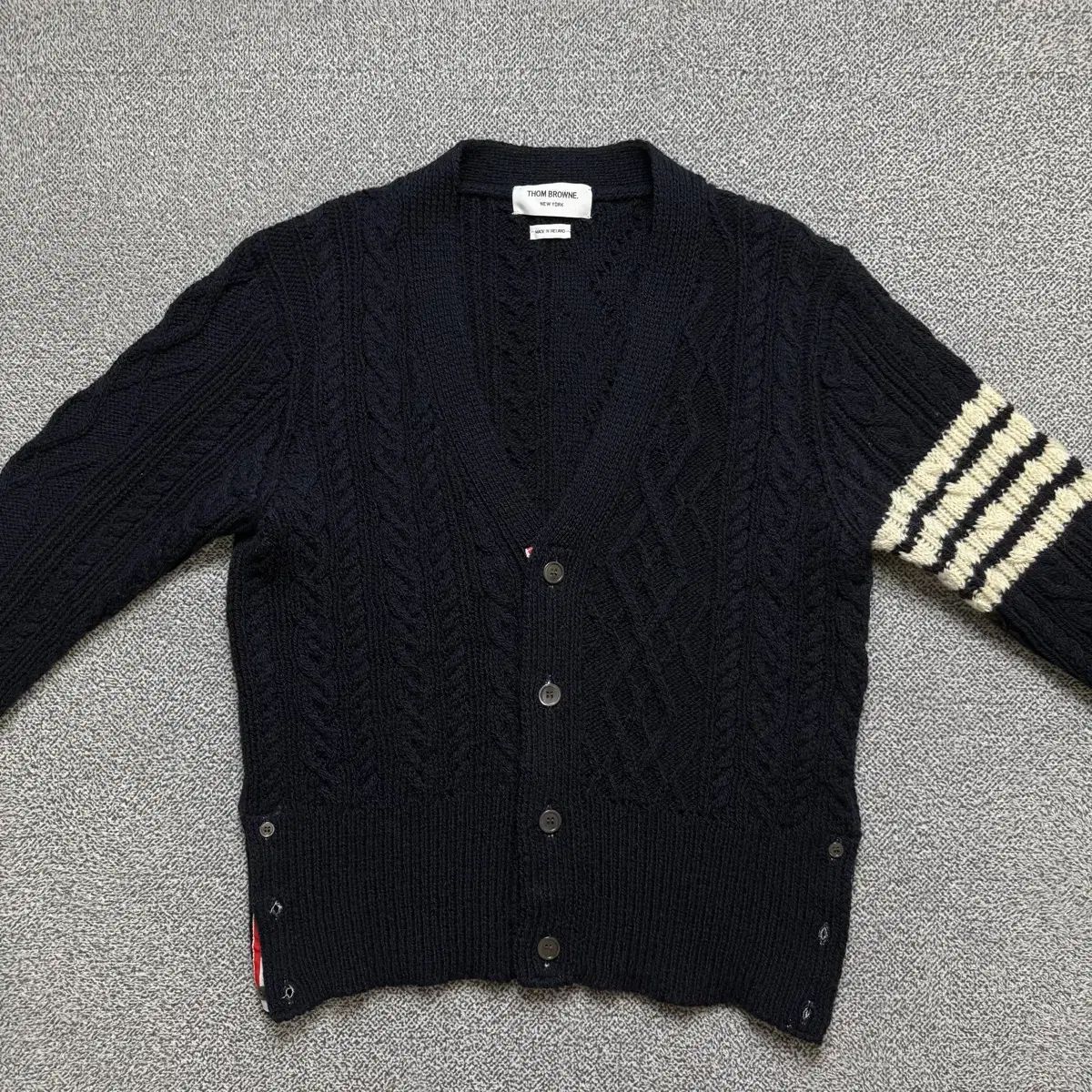新品，得価 ほぼ新品/3サイズ トム・ブラウン アランケーブル 