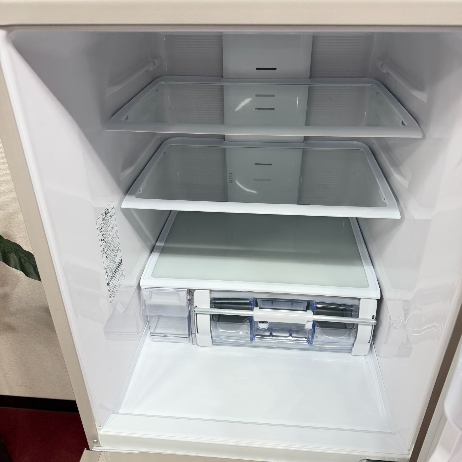 東京23区送料無料 美品日立2017年製 3ドア冷蔵庫265L 製氷機有 洗浄/除 