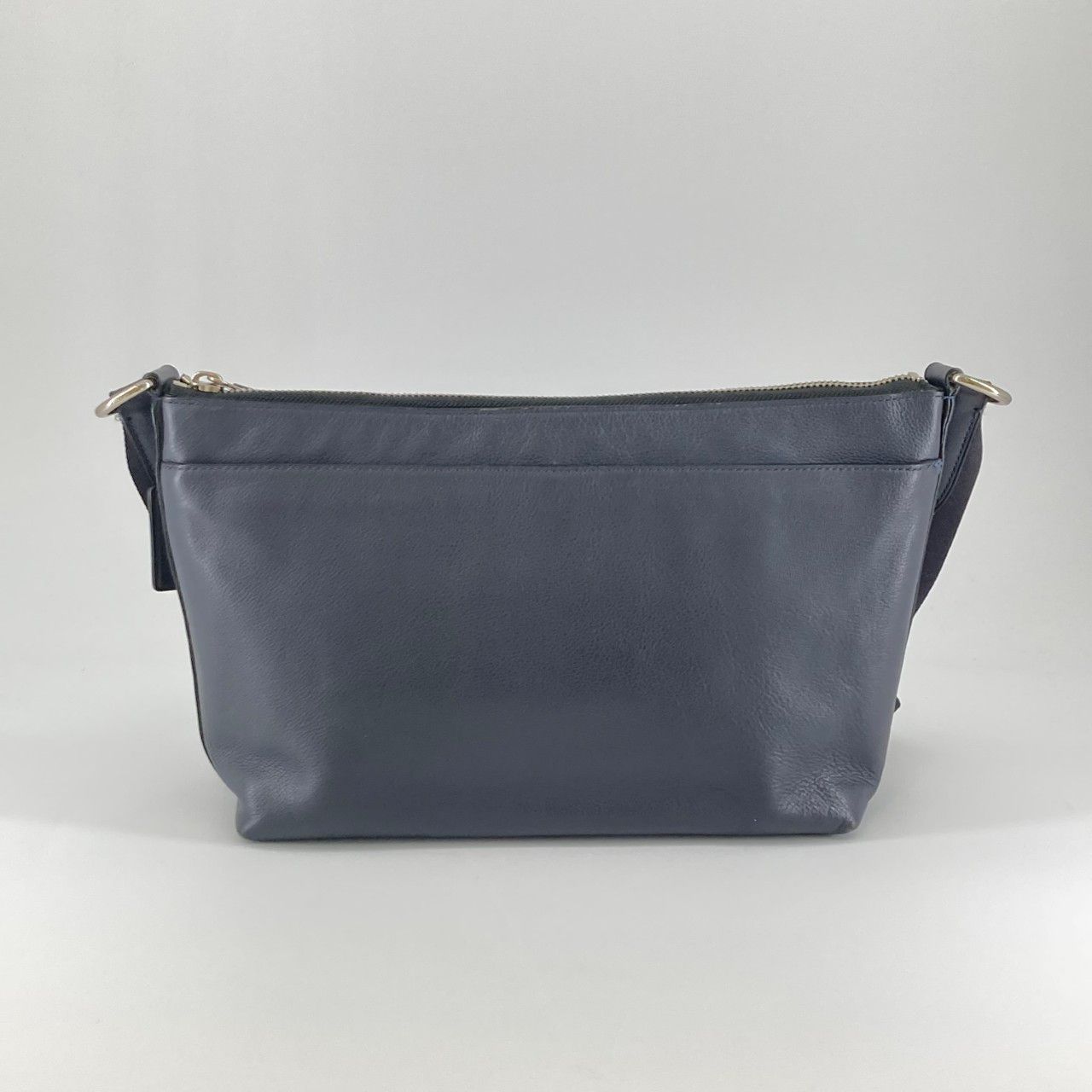 セール大特価 美品☆COACH コーチ F54796 ロゴ刻印入り レザー 