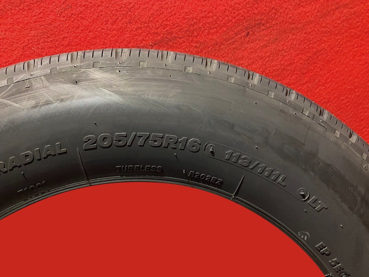 新車外し バリ溝 イボ付き トラックサマータイヤ【205/75R16 113/111 