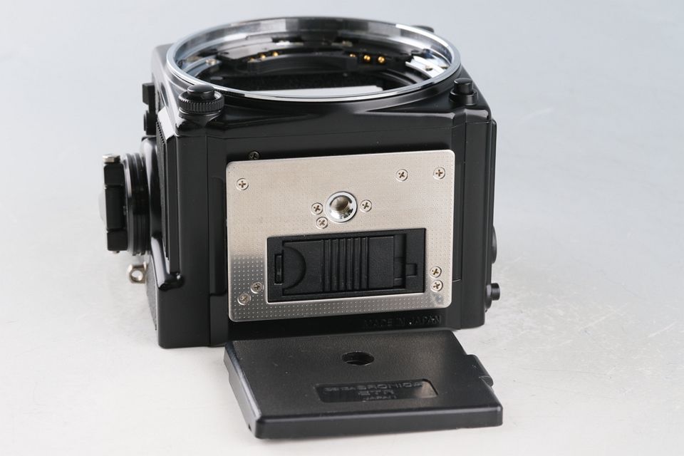Zenza Bronica ETR Si + Zenzanon EII 75mm F/2.8 Lens #63664E3