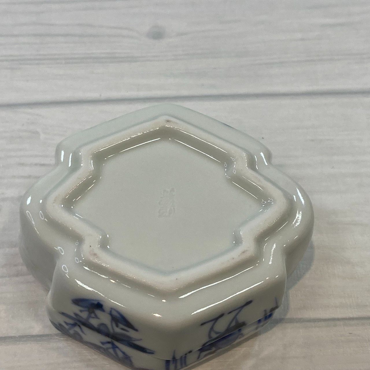 塩】松皮菱香合 高野昭阿弥造 共箱 漁樵絵柄 本歌は呉須染付人物文松皮