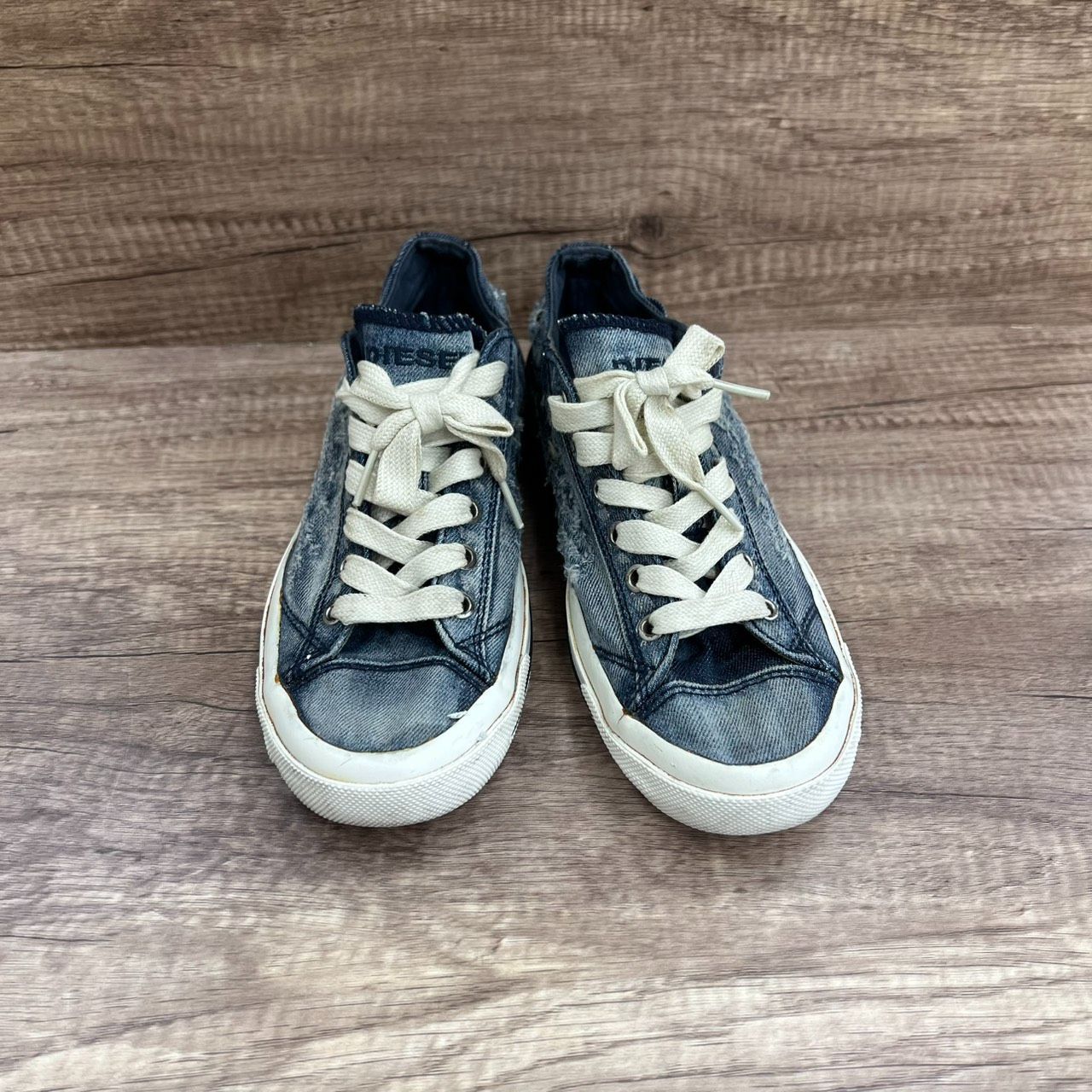 DIESEL ディーゼル デニムスニーカー ダメージ加工 24.5cm - メルカリ