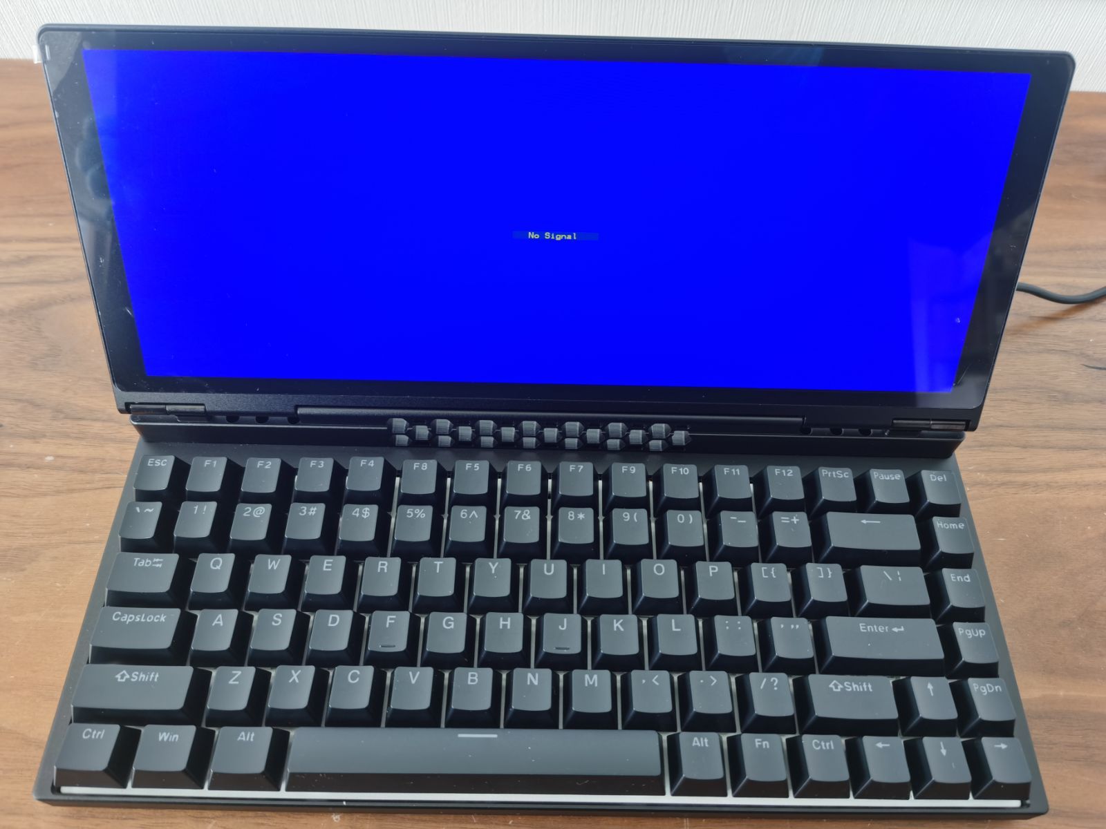 美品】10インチモニター一体型キーボード KWSD25CBK - メルカリ