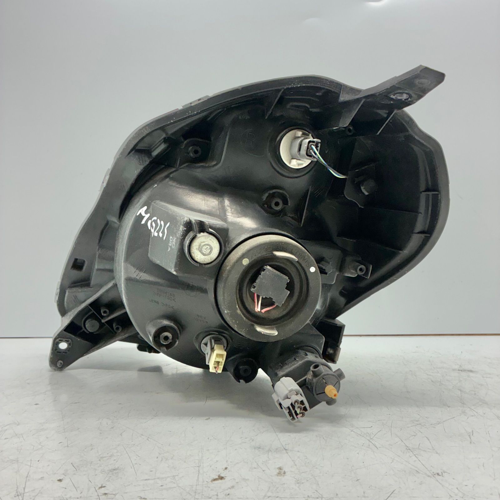 美品【コーティング済】日産 MG22S MF22S モコ MRワゴン ヘッドライト 