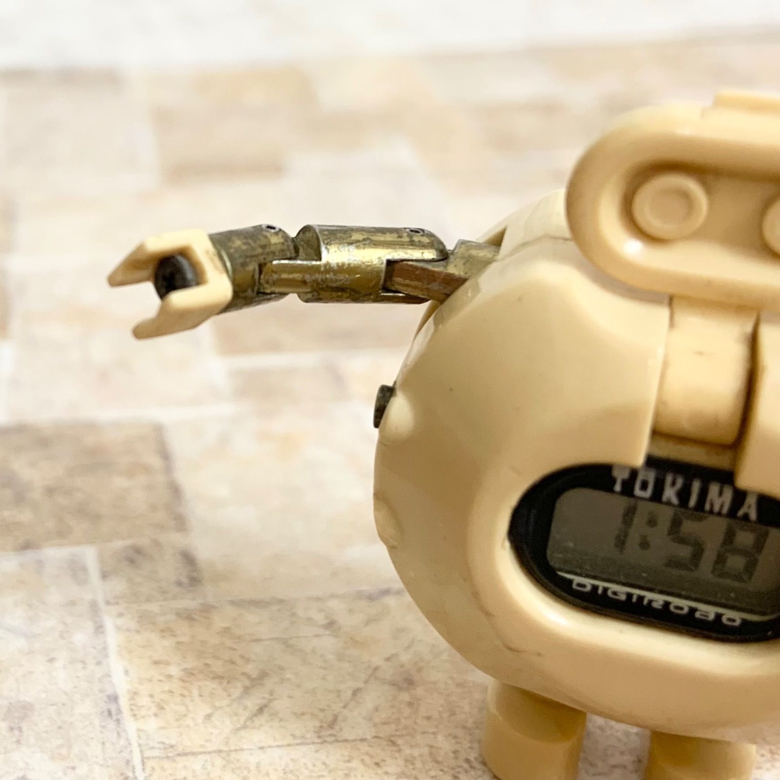 超希少！】トキマ TOKIMA デジロボ 腕時計 ロボット アナログ 白