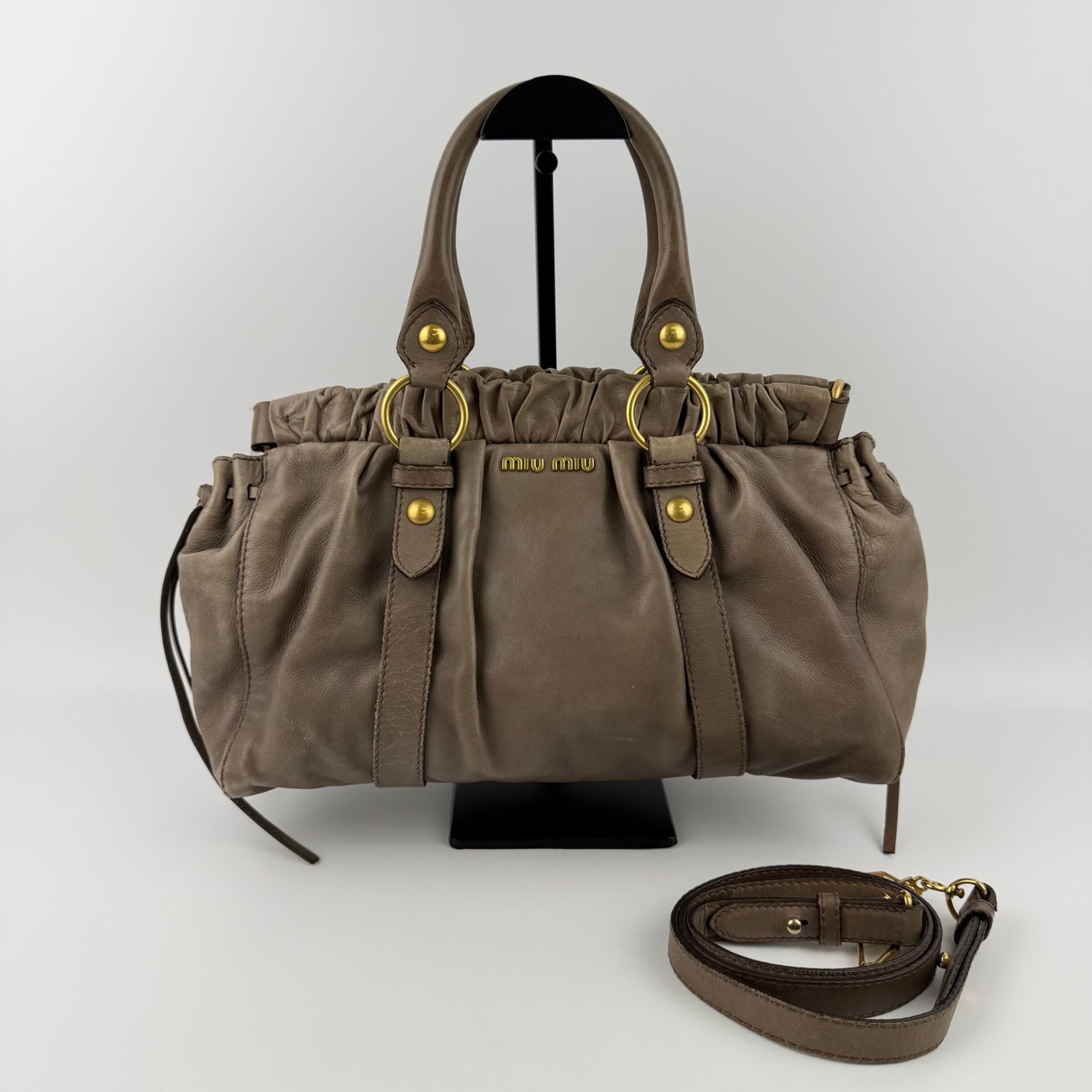 miumiu ヴィンテージハンドバッグ 【中古】miumiu ミュウミュウ ハンドバッグ ショルダーバッグ ベージュ