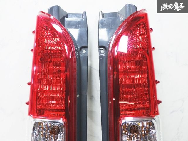 激安大特価，格安 新車外し トヨタ 純正 200系 ハイエース 4型 5型 6