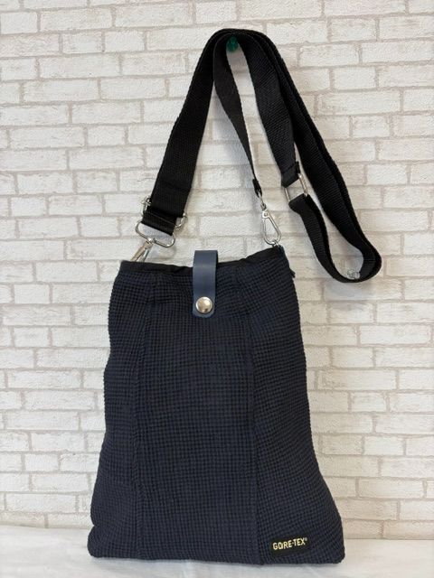 ?サコッシュ?