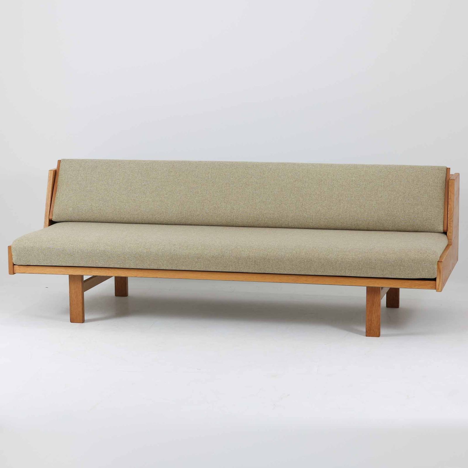 Hans J. Wegner 角脚デイベッド GE258 オーク Getama ハンス・J 