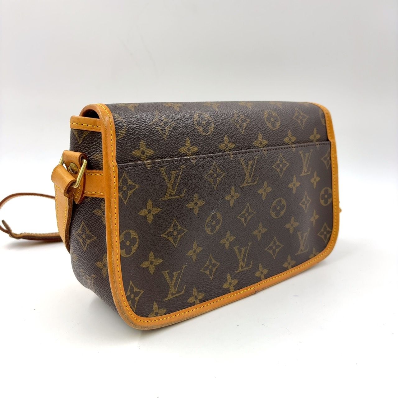 Buy from Japan Easily