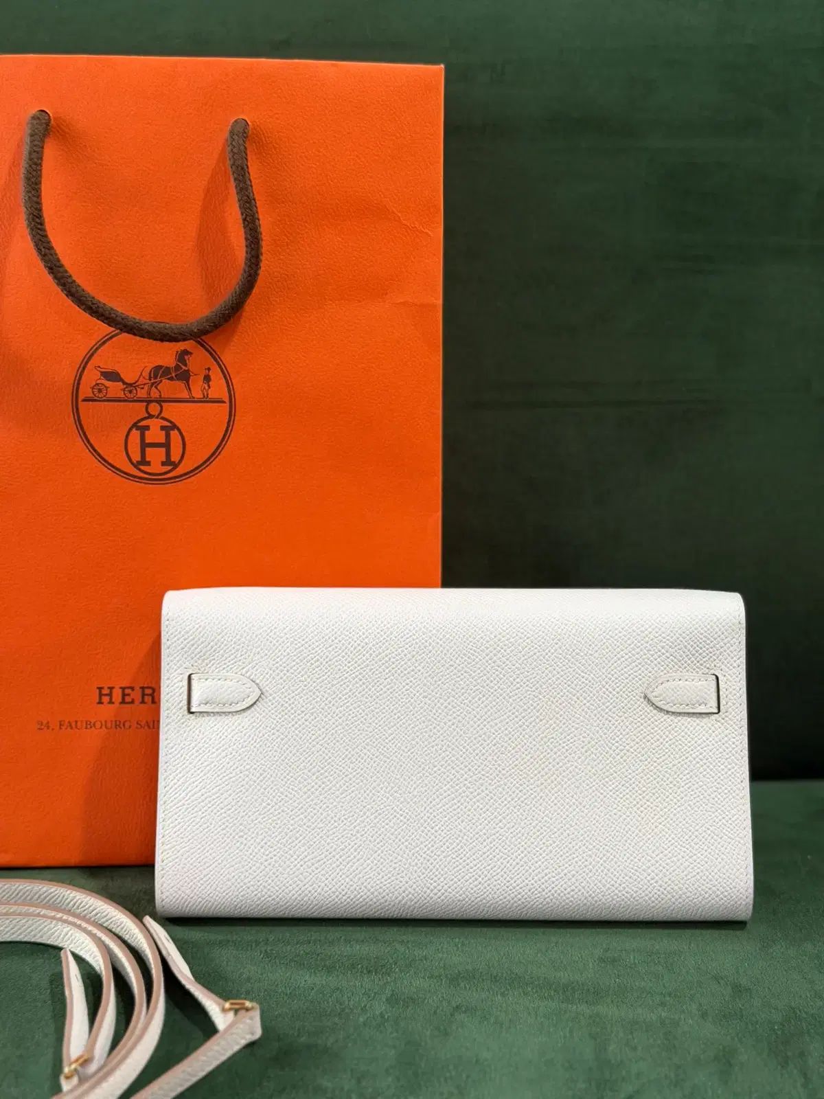 Buy from Japan Easily