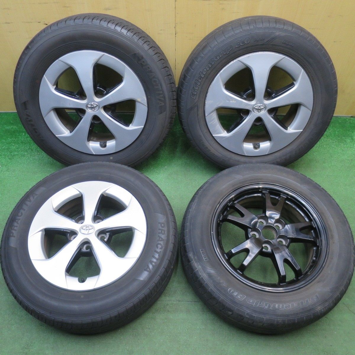 バリ溝！23年！9.5分☆トヨタ 30系 プリウス 純正 195/65R15 