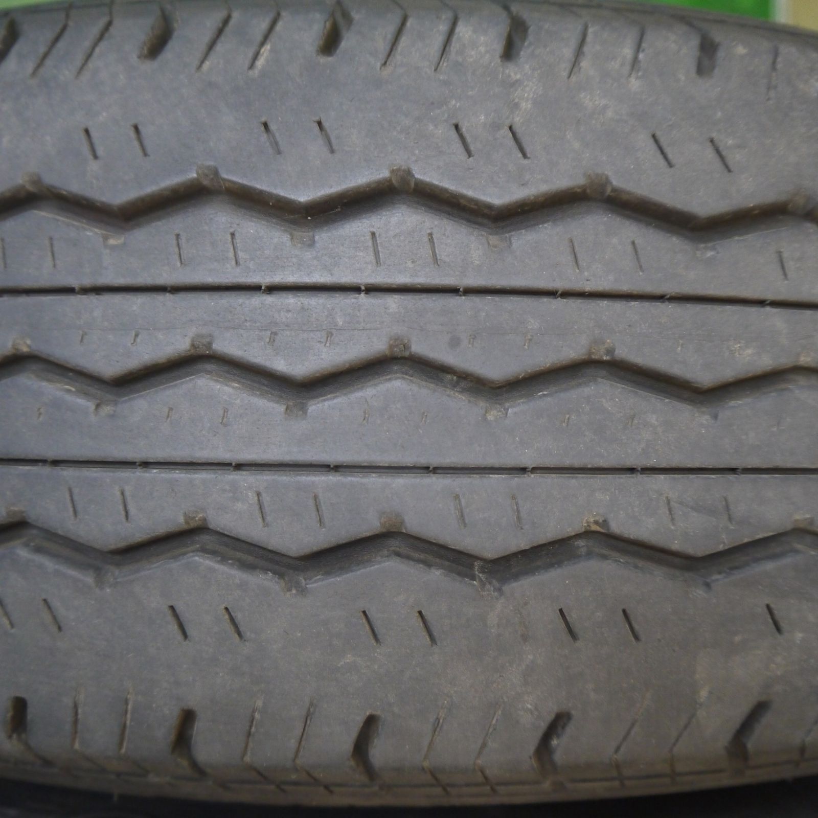 4本価格！23年☆トヨタ 200系 ハイエース 純正 スチール 195/80R15 107 
