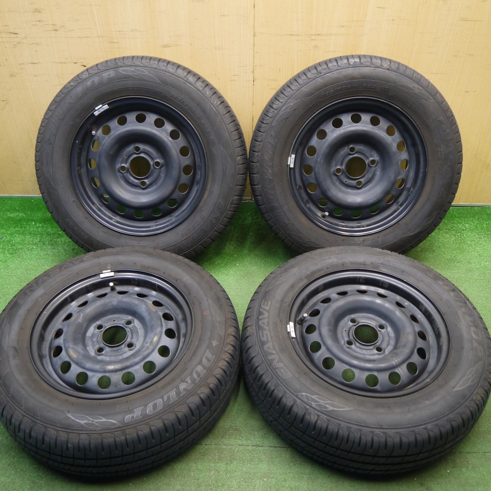 バリ溝！22年！9.5分☆185/70R14 ダンロップ エナセーブ EC204 