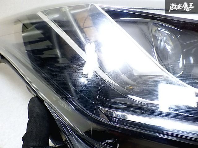 お得，爆買い トヨタ 純正 ZYX11 NGX10 NGX50 C-HR 後期 LED ヘッド