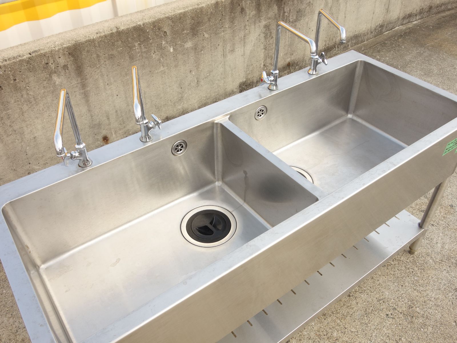 中古】K▽タニコー 業務用 厨房 流し台 シンク ステンレス 二槽 2槽 水 