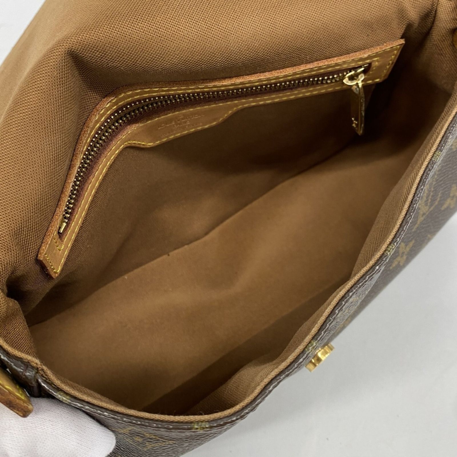 Buy from Japan Easily