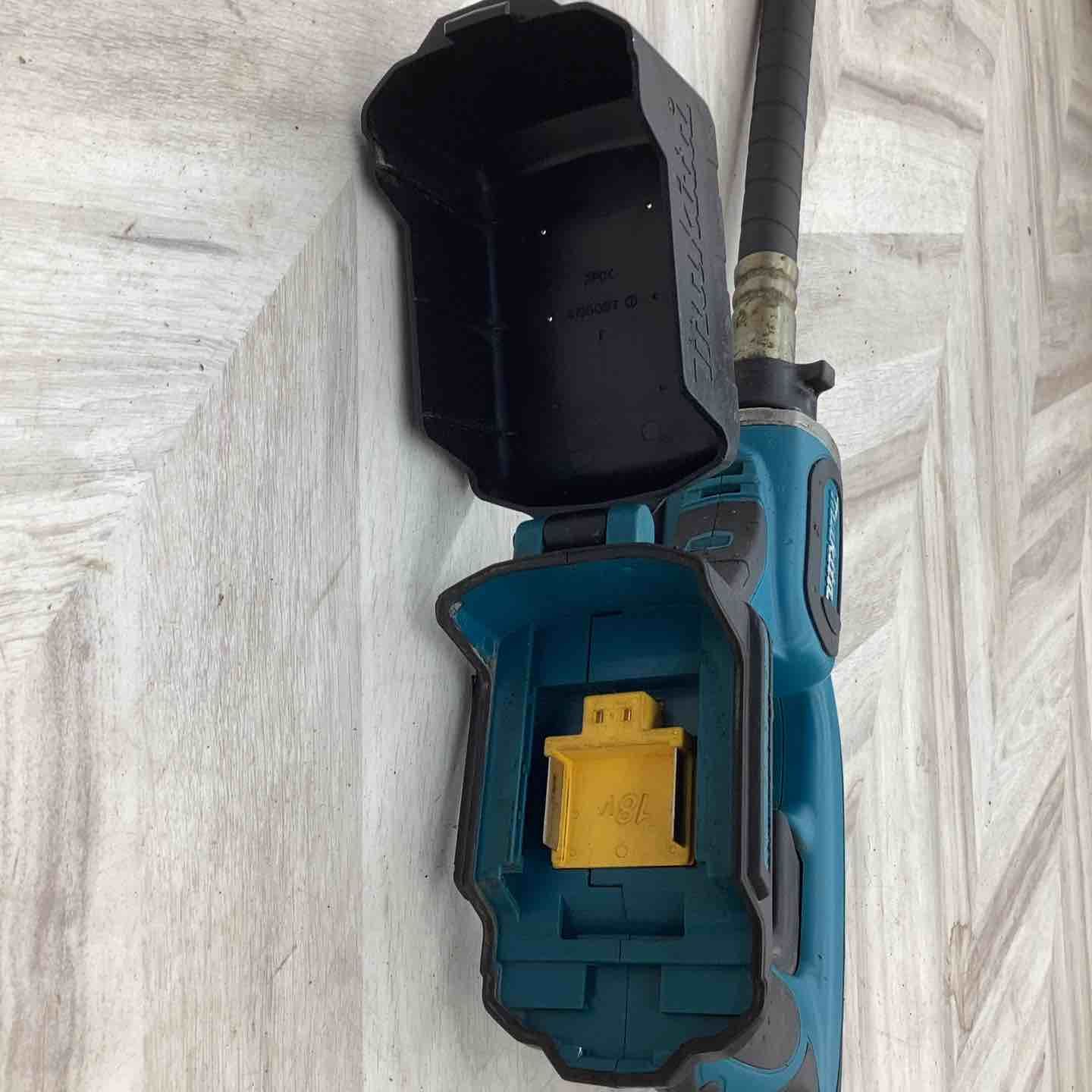☆マキタ(makita) コードレスコンクリートバイブレータ VR350DZ【越谷 