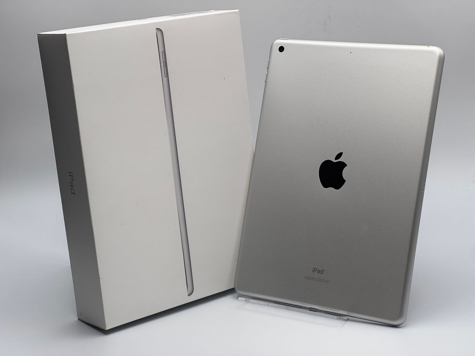 iPad 第8世代 32GB シルバー Wi-Fi バッテリー81% 【公式通販】