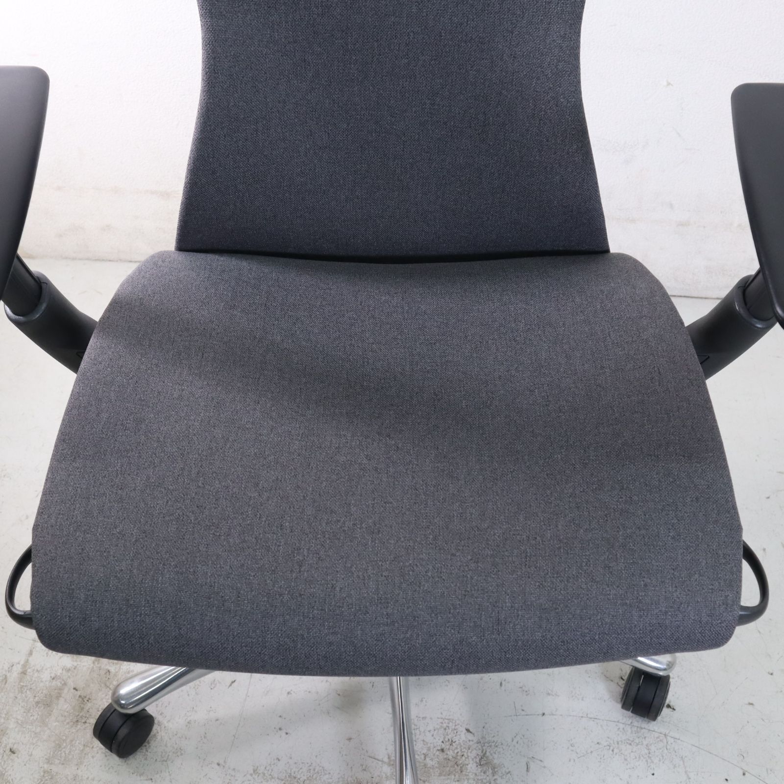 美品！】 Herman Miller ハーマンミラー エンボディチェア 